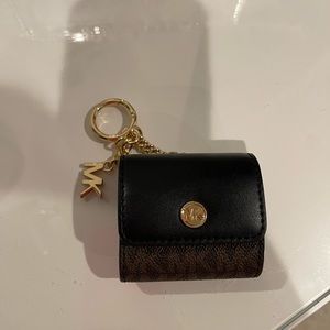 Michael Kors air pod case